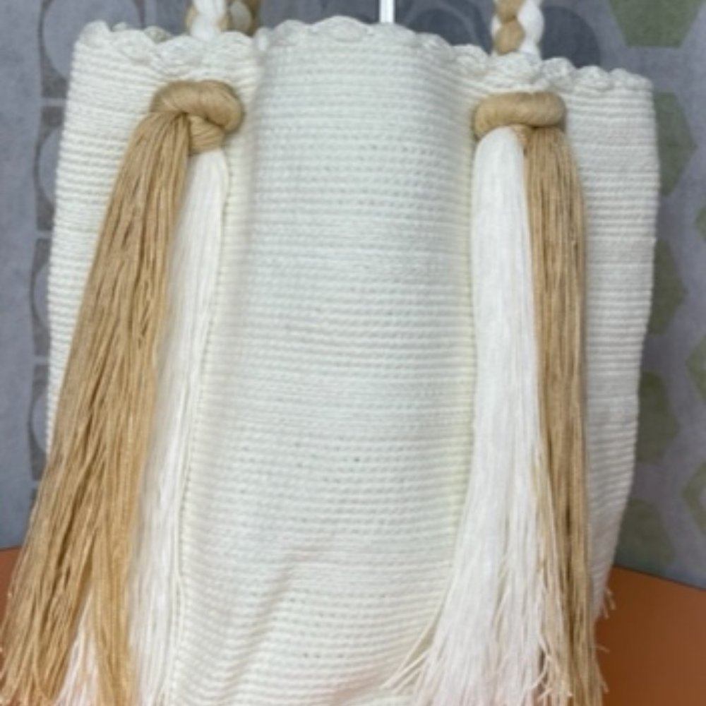 Cascada Arequipe Swirl